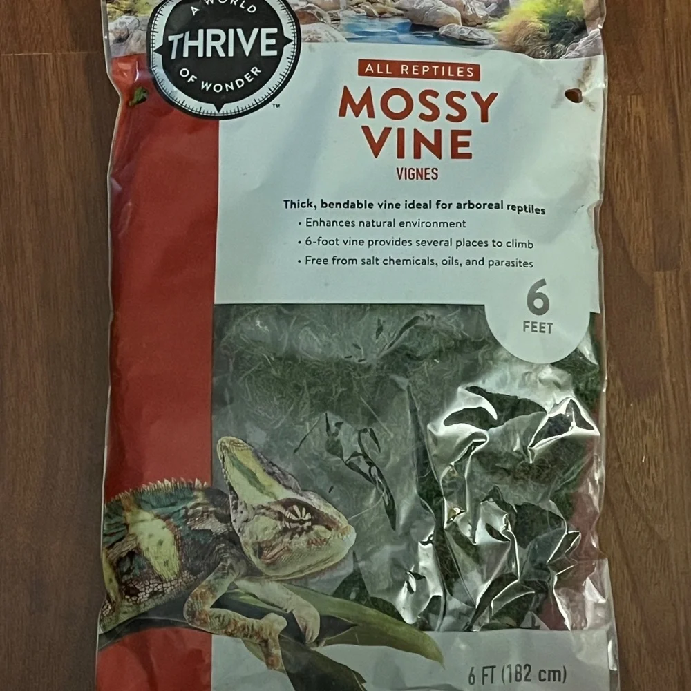Thrive All Reptiles Mossy Vine - Green